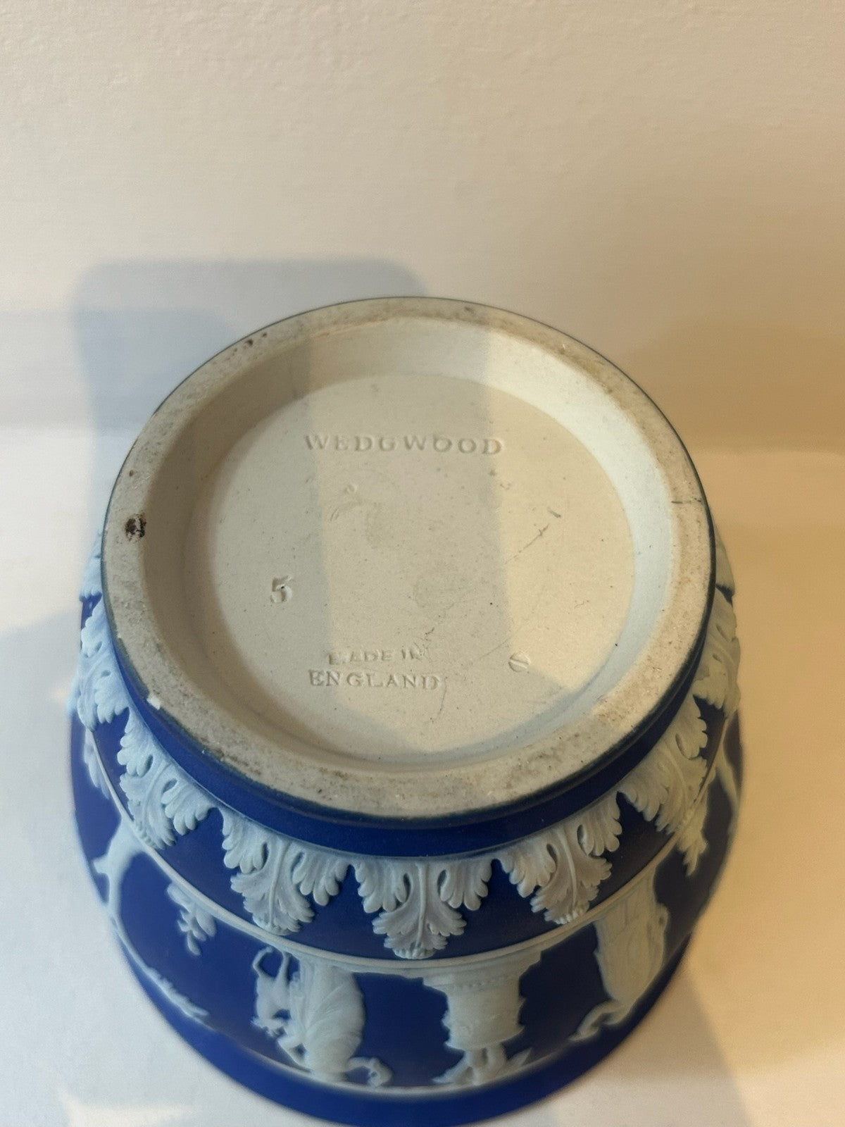 Wedgwood Dark Blue Dip Jasperware Jardiniere Planter Classical Relief 13cm4