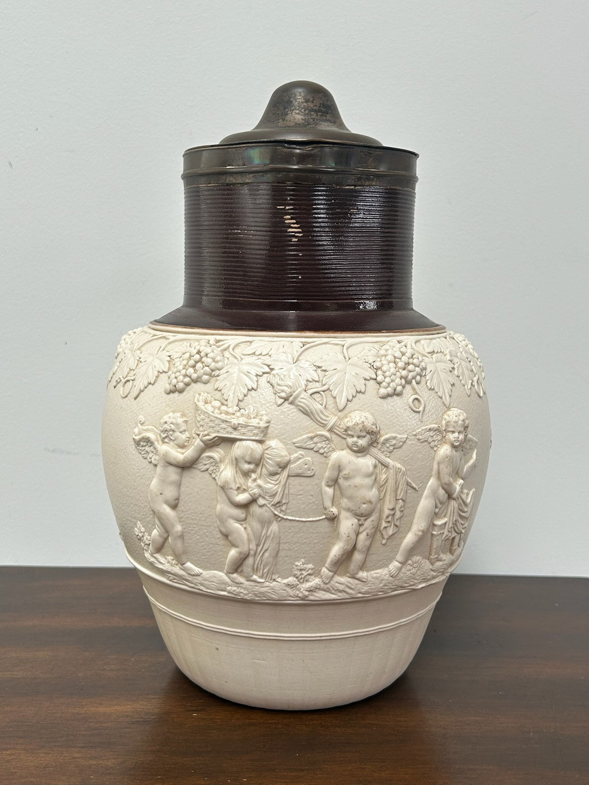 Large Turner Stoneware Silver Lidded Jug 28cm Sprigged Georgian c18002