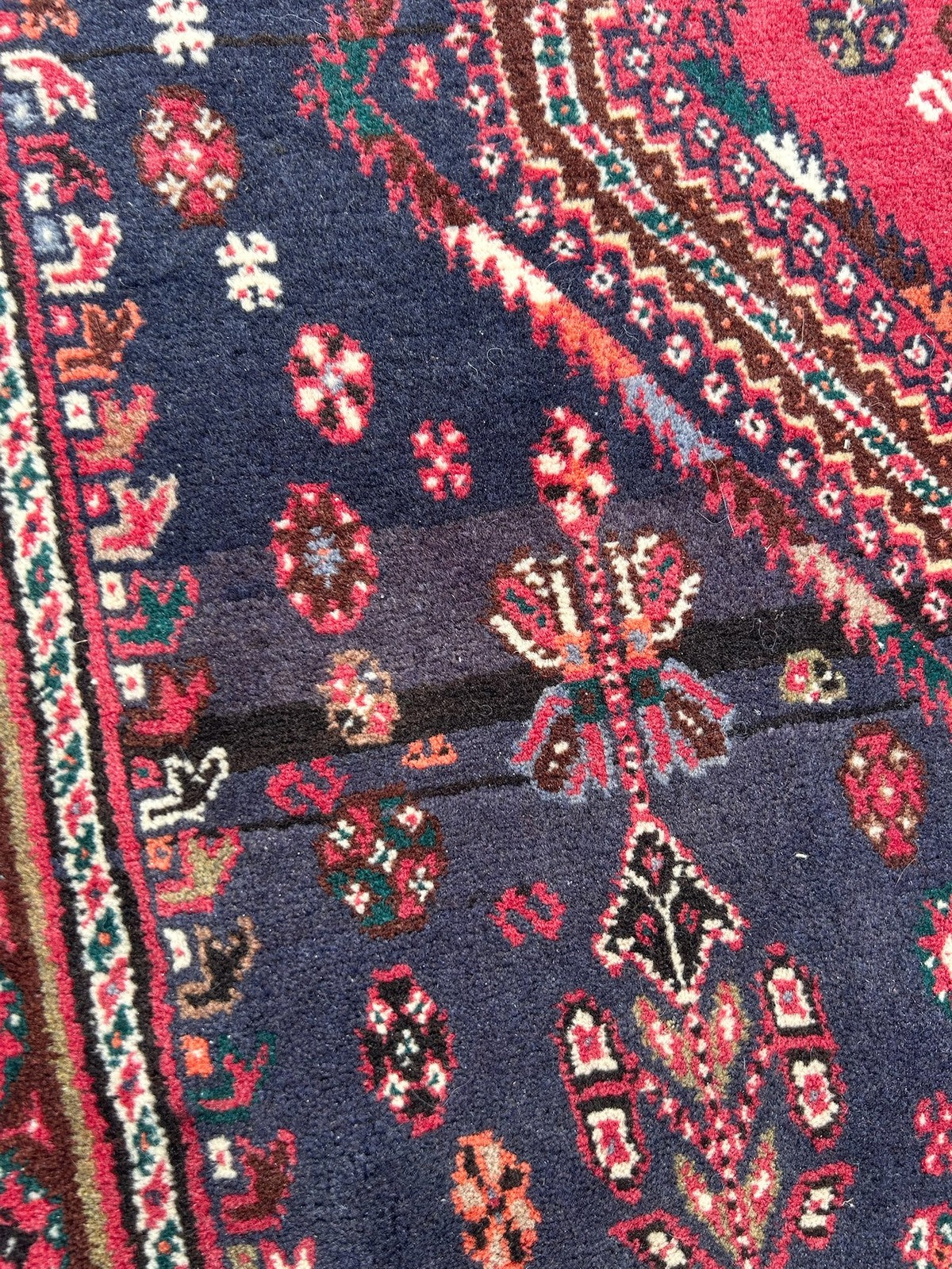 Vintage Oriental Rug Red Navy Central Medallion Floral Pattern Wool Fringed8