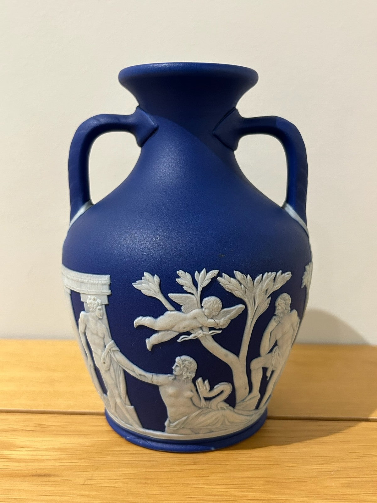 Antique Wedgwood Portland Vase Dark Blue Jasper Dip Impressed c1820 50 16cm 20
