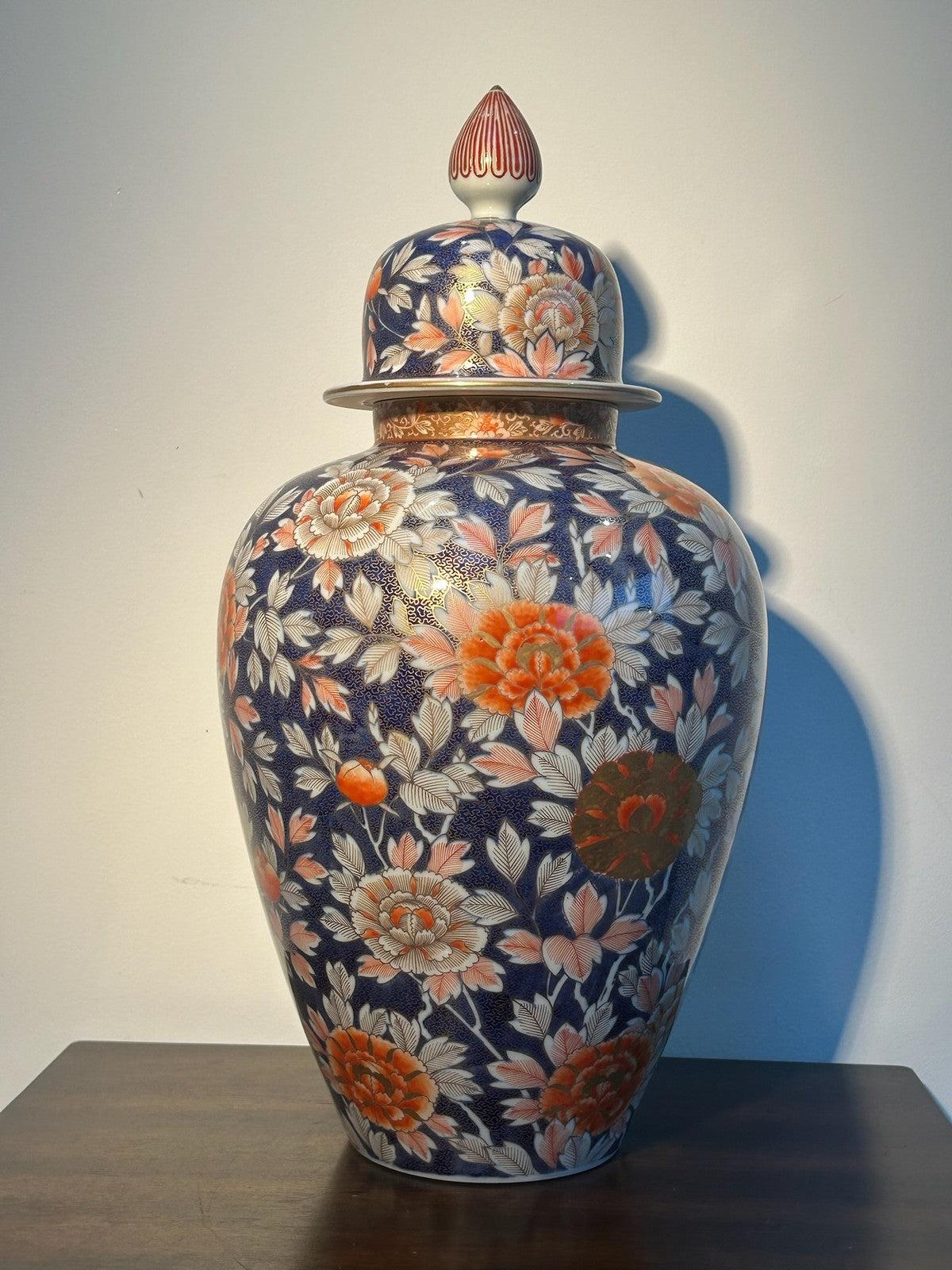 Large Antique Japanese Fukagawa Imari Lidded Temple Jar Meiji Period (A/F)2