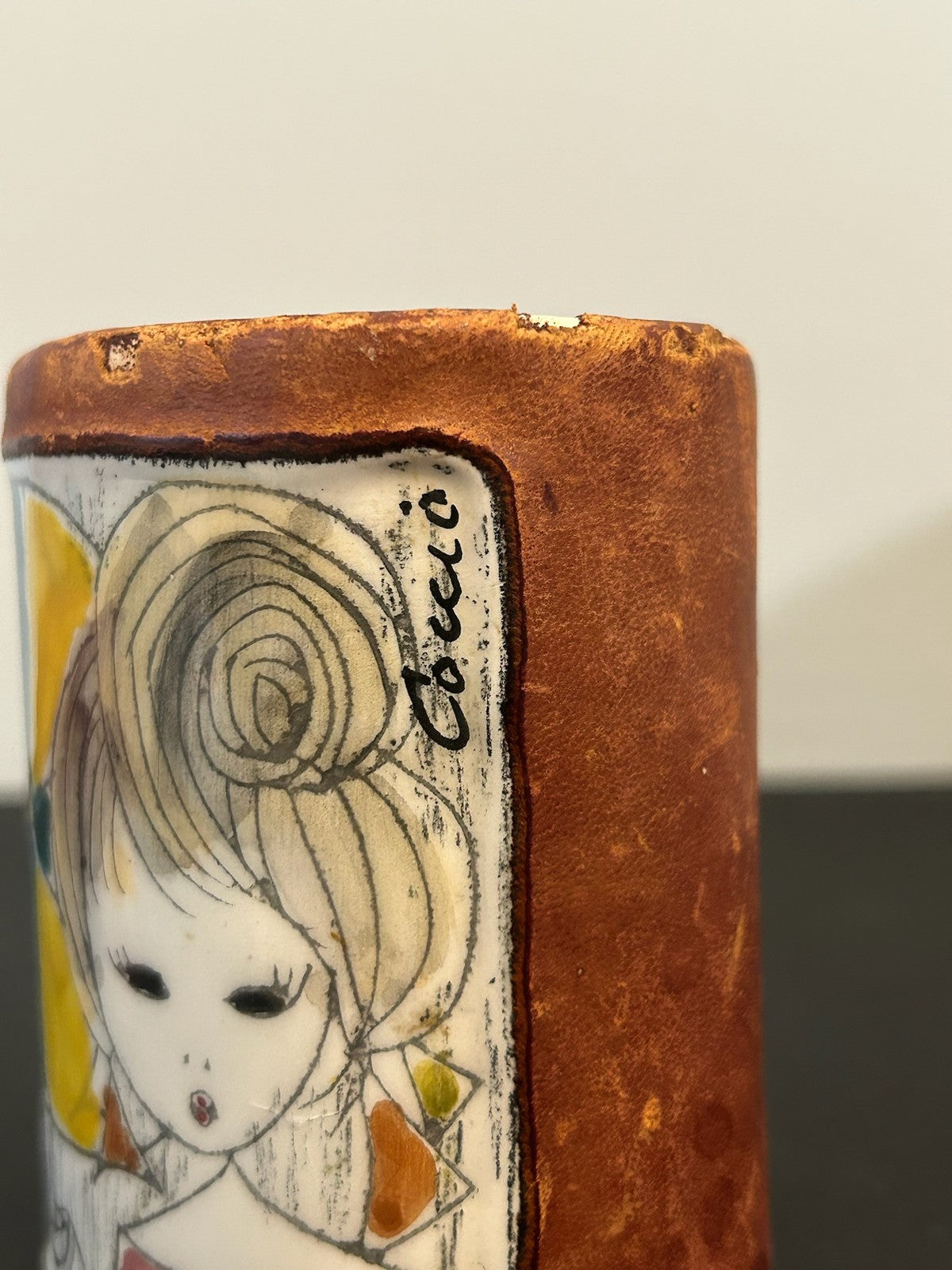 Pair 1960s Italian Pottery Pots Hand Painted Girls Sgraffito Scanware 9.5cm7