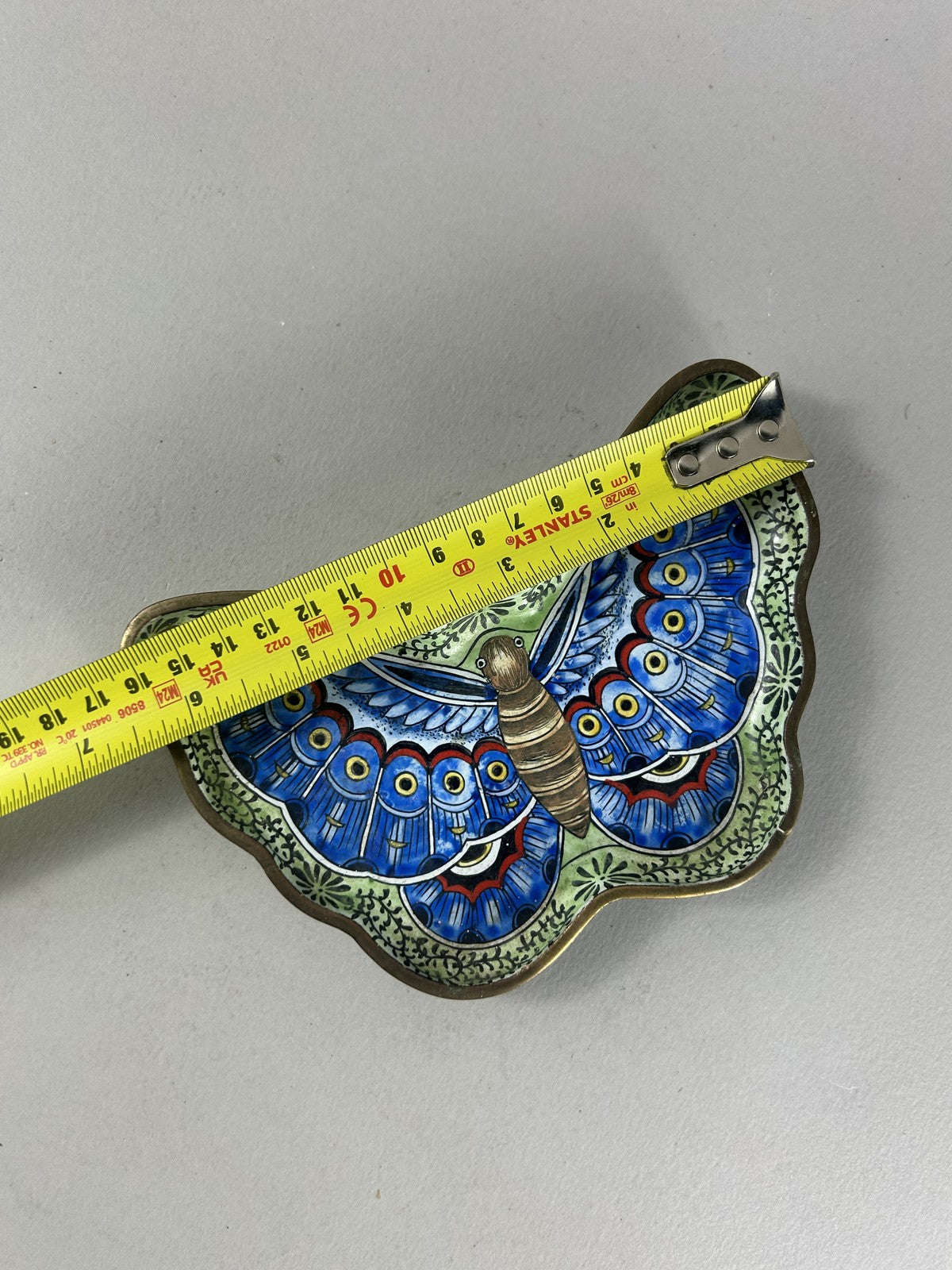 Antique Chinese butterfly enamel trinket dish, 16cm