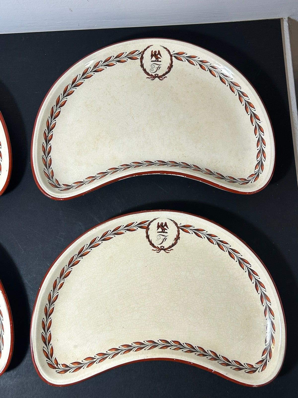 Four Antique Wedgwood Queens Ware Crested Crescent Salad Dishes Mortlocks 18872