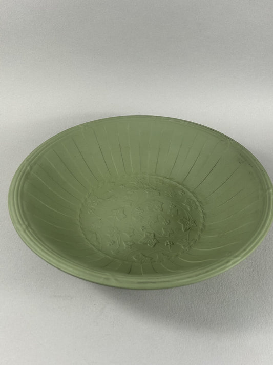 Large Green Wedgwood Jasperware Ivy Pattern Bowl 30cm