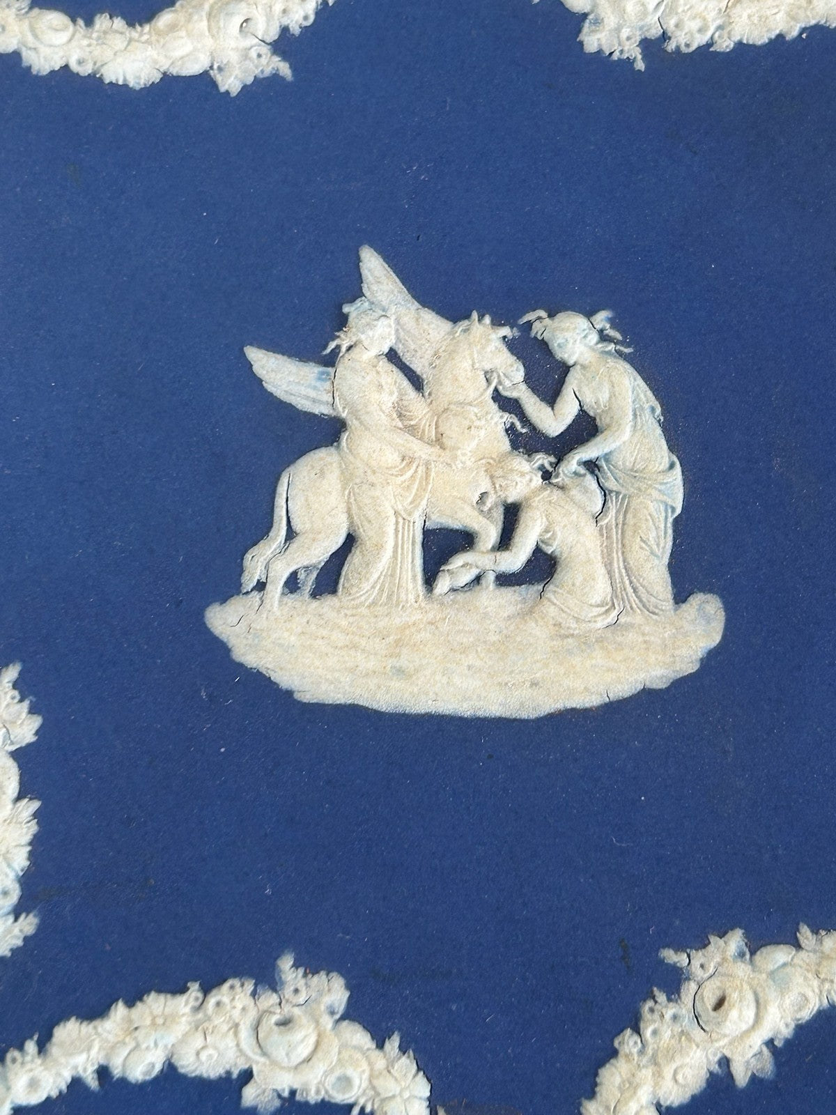 Wedgwood Dark Blue Jasperware Plate White Relief Medallion 26cm5