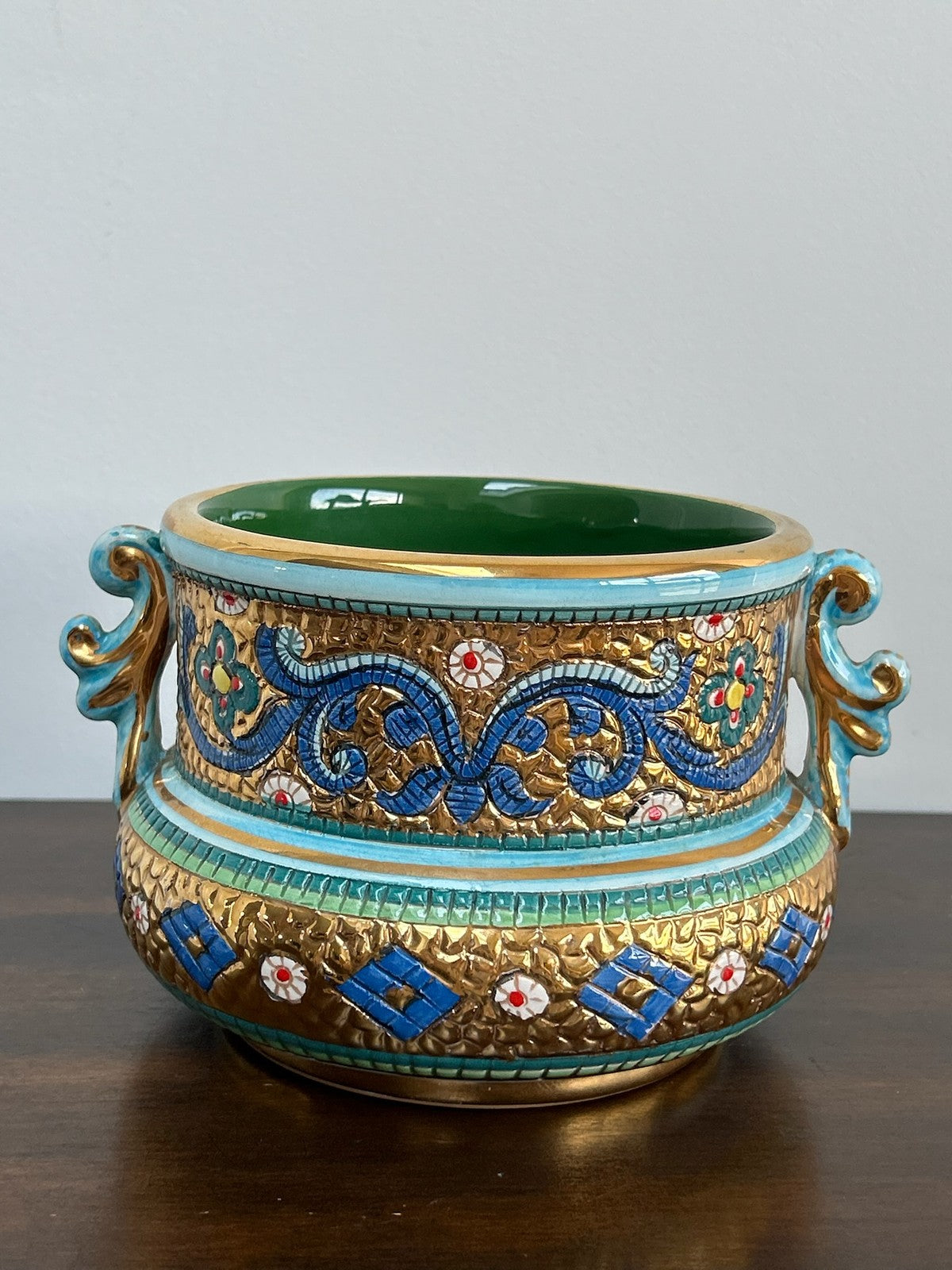 Italian Hand Painted Majolica Jardiniere Oro Zecchino Gilt Florets3