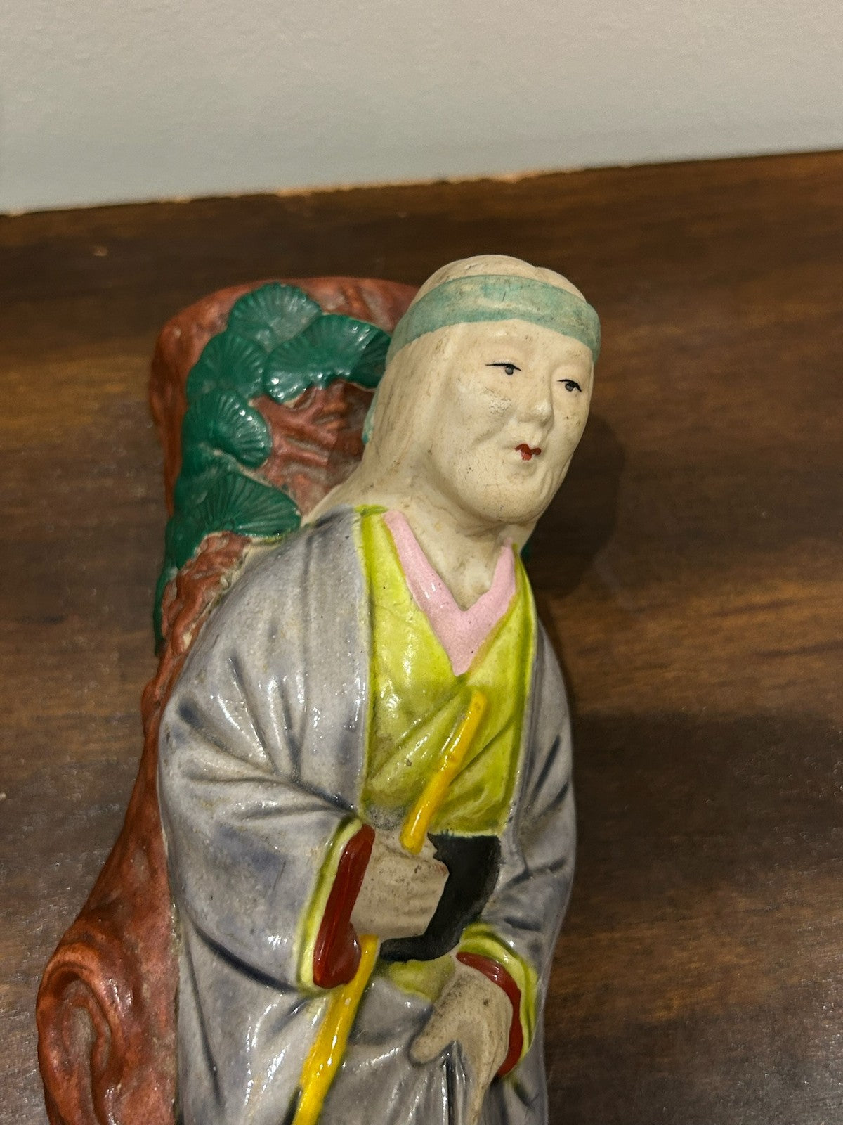 Japanese Glazed Pottery Figure Lady With Broom Meiji Taisho2