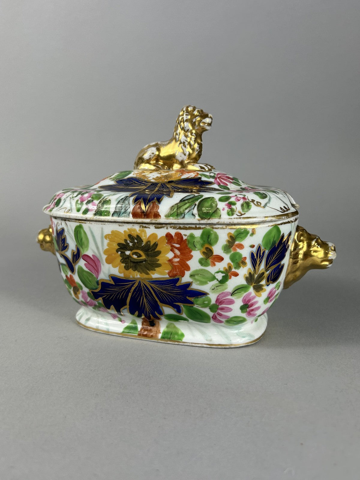 Early 19th Century English Imari Style Lion Finial Tureen