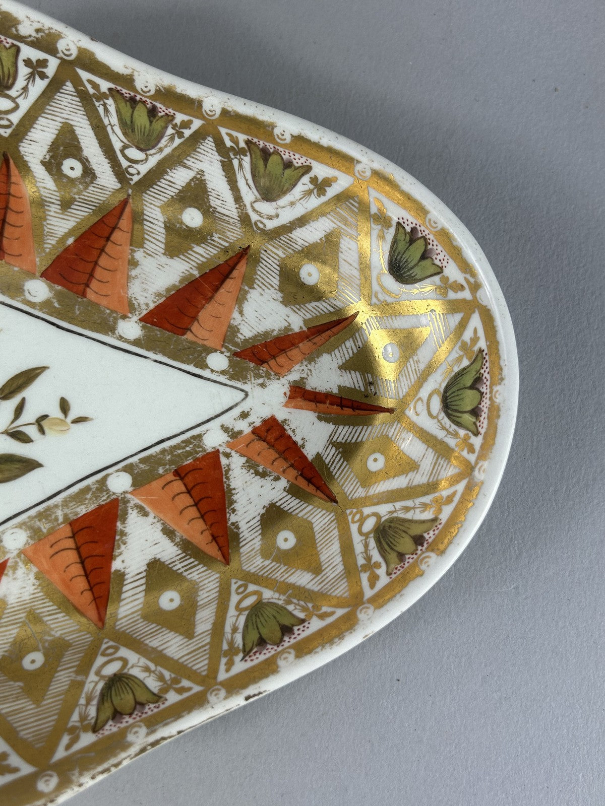 18th Century Worcester Gilt Red Porcelain Serving Dish 27cm