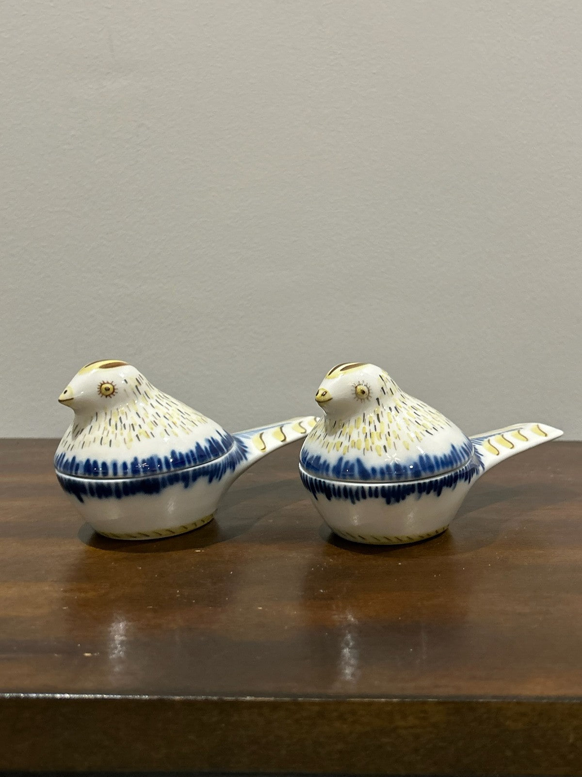 Pair Viana do Castelo Portugal Hand Painted Bird Lidded Pots with Spoons Teresa0