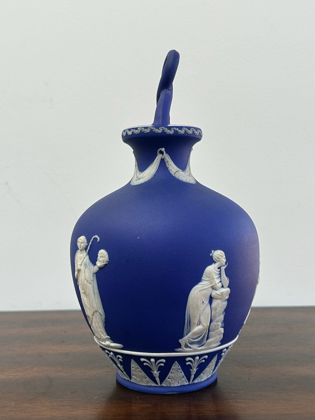 Wedgwood Dark Blue Jasper Dip Bottle Vase Knot Stopper Classical Figures1