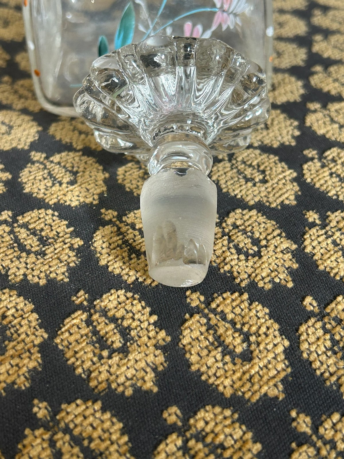 Vintage Glass Decanter with Stopper Enamelled Crest Gilt Barware4