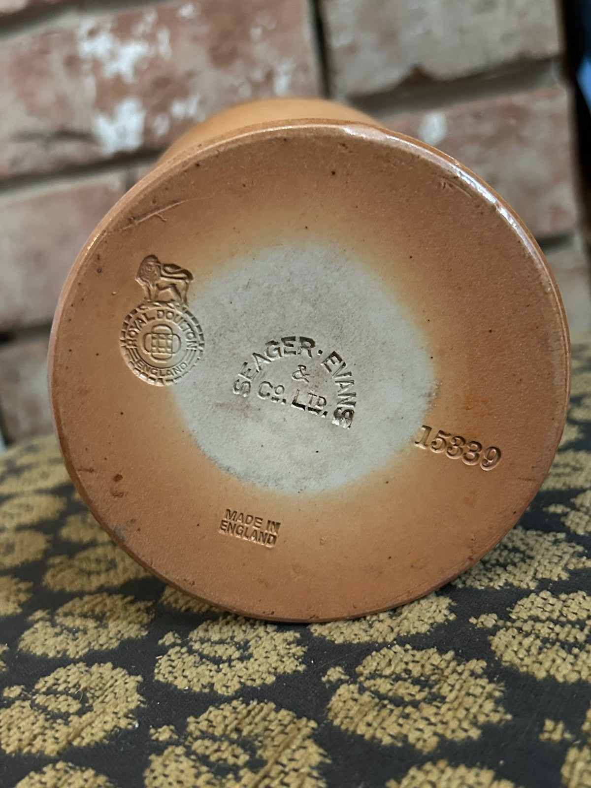 Royal Doulton Lambeth Two Tone Salt Glaze Stoneware Flagon Merchant Stamp6