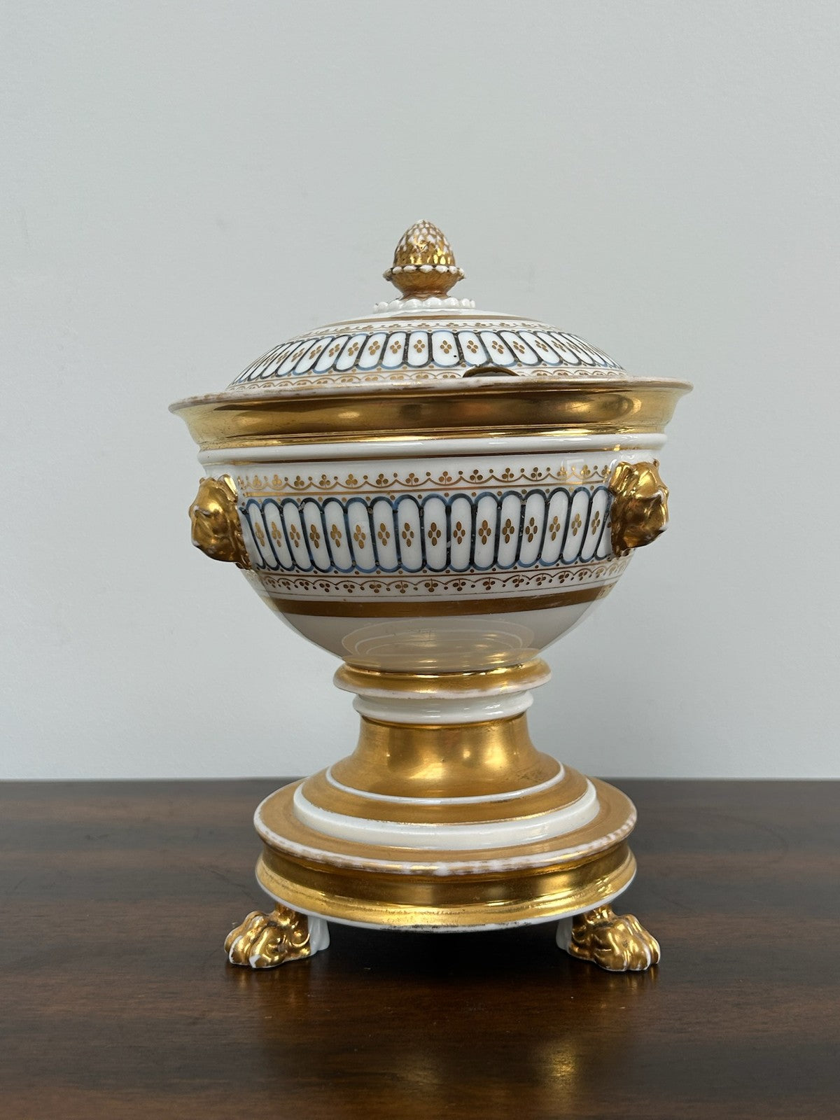 Antique Paris Porcelain Schoelcher Empire Covered Urn Lion Masks Paw Feet Gilt4