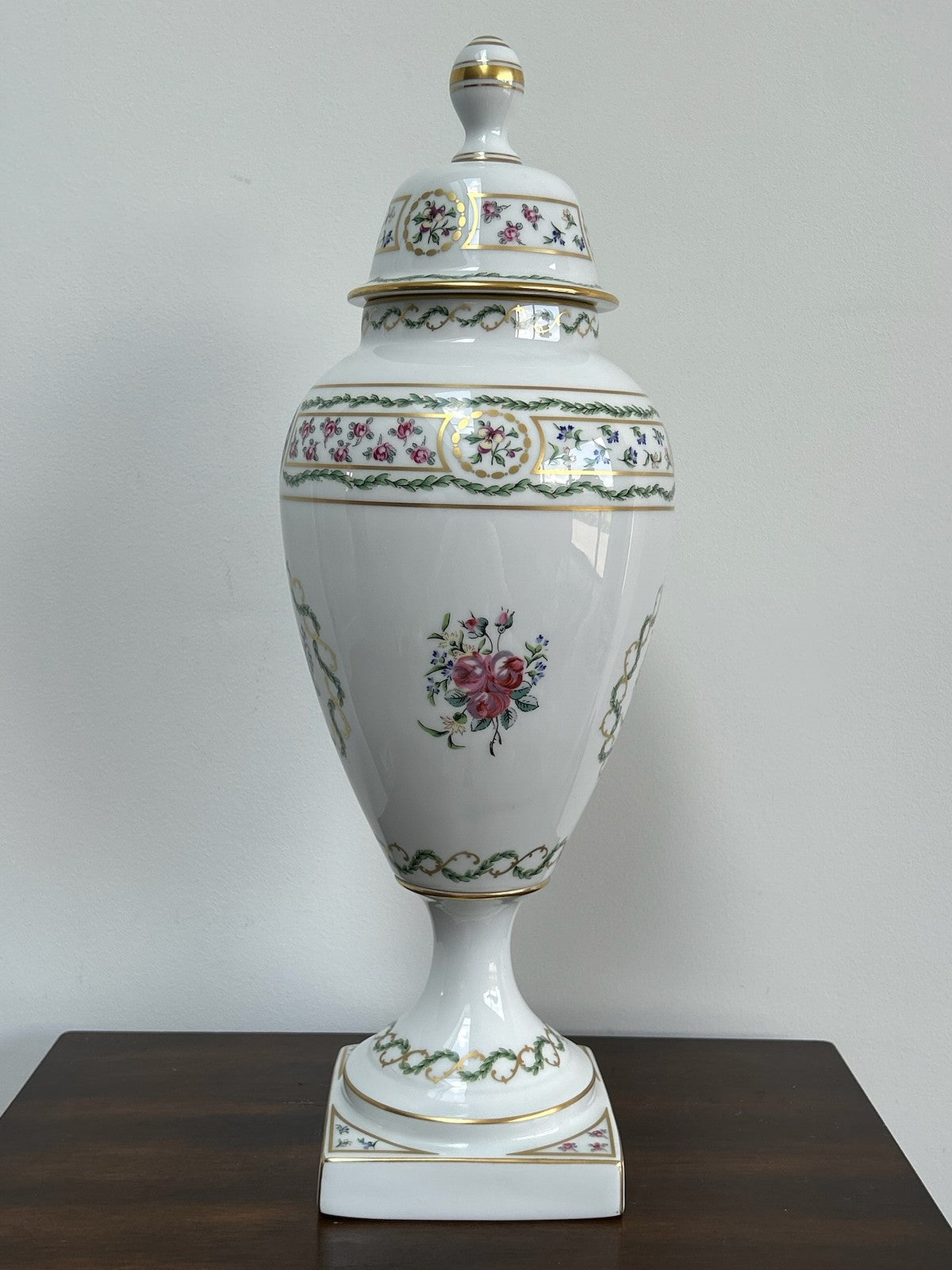 Rare Haviland Limoges Louveciennes Gilded Porcelain Covered Urns6