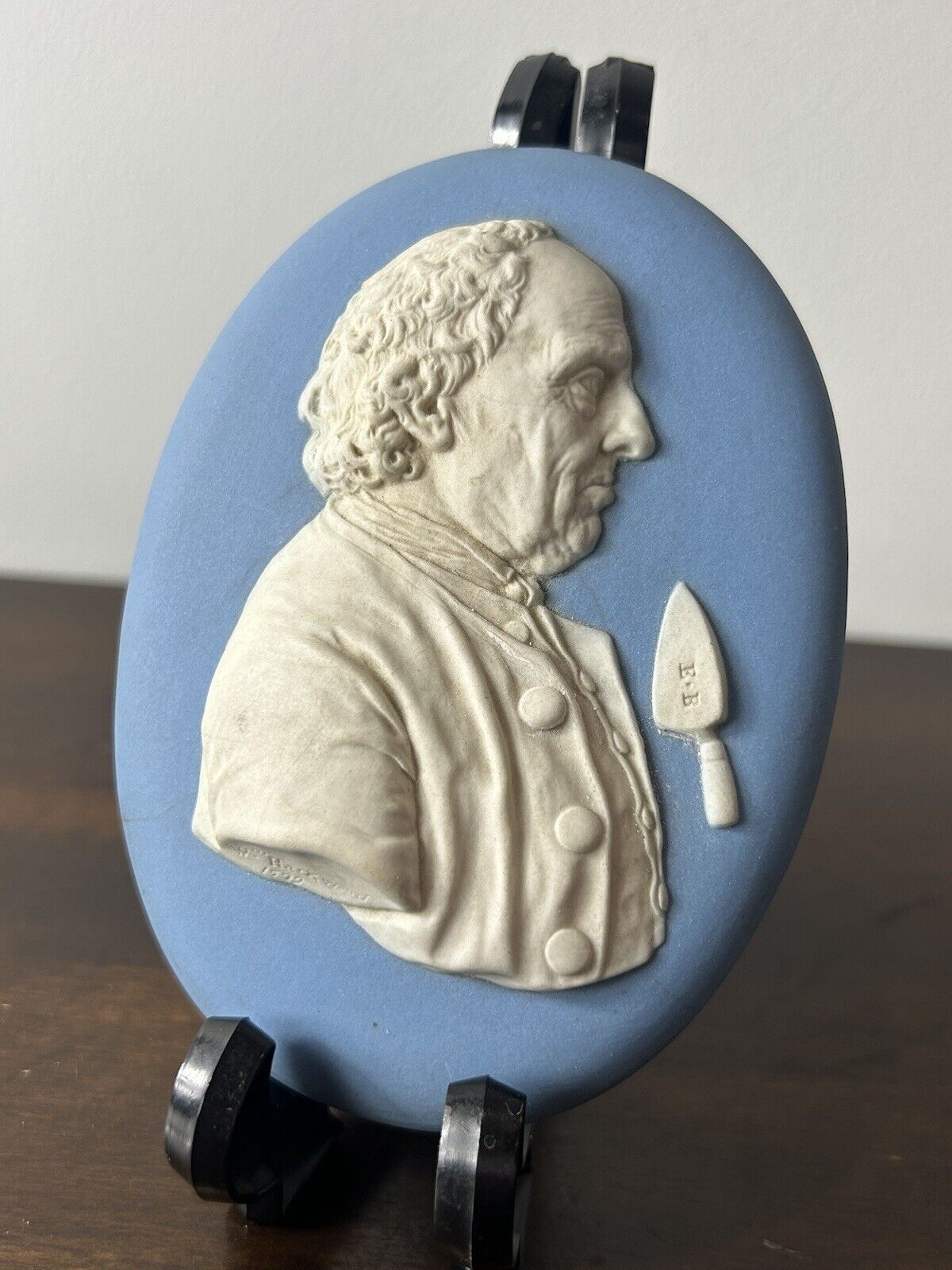 Wedgwood jasperware Medallion 18thC Edward Bourne bricklayer At Etruria Hackwood