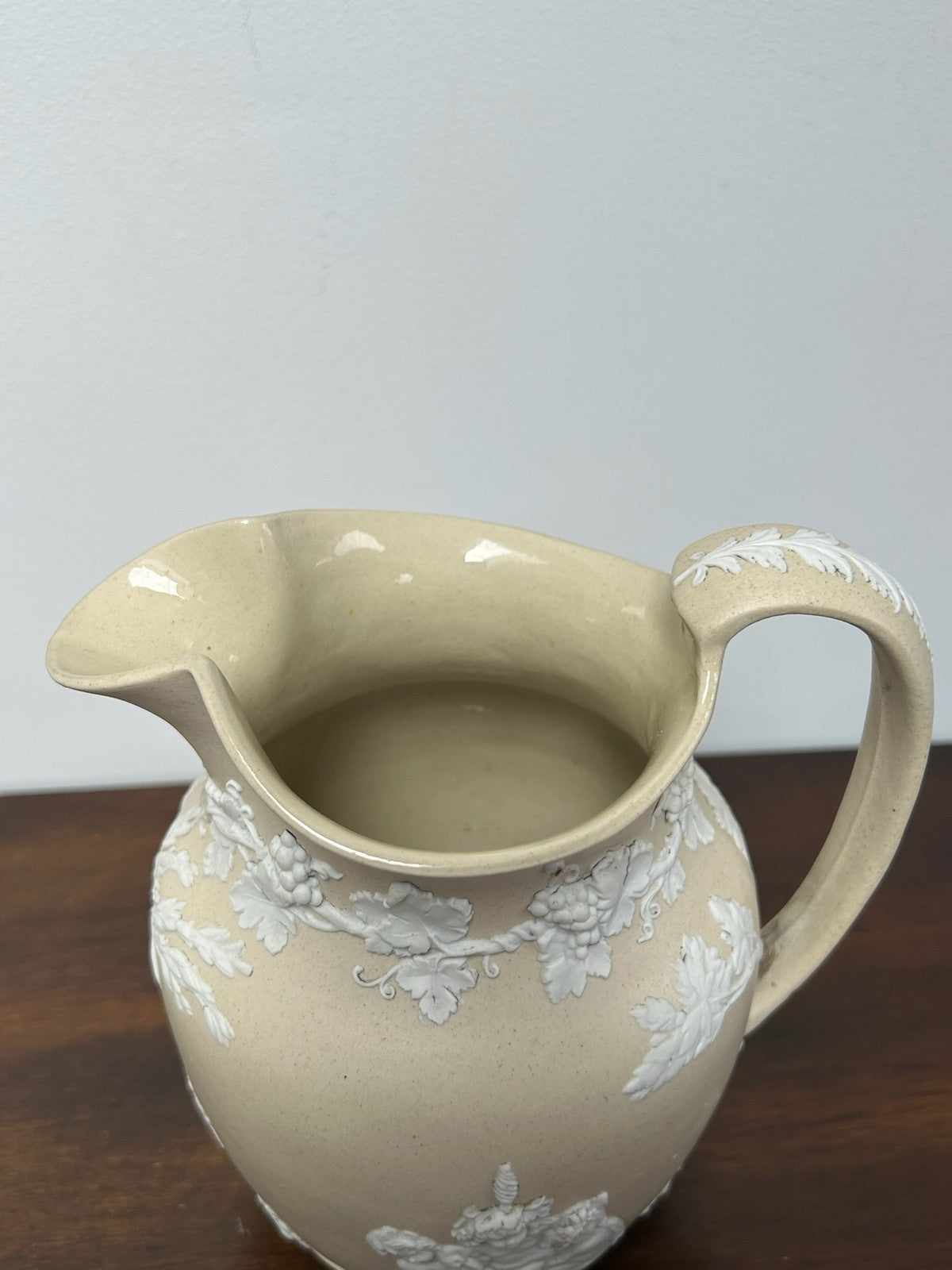 Antique Relief Moulded Stoneware Jug Wedgwood Style Buff White Sprigged c18303