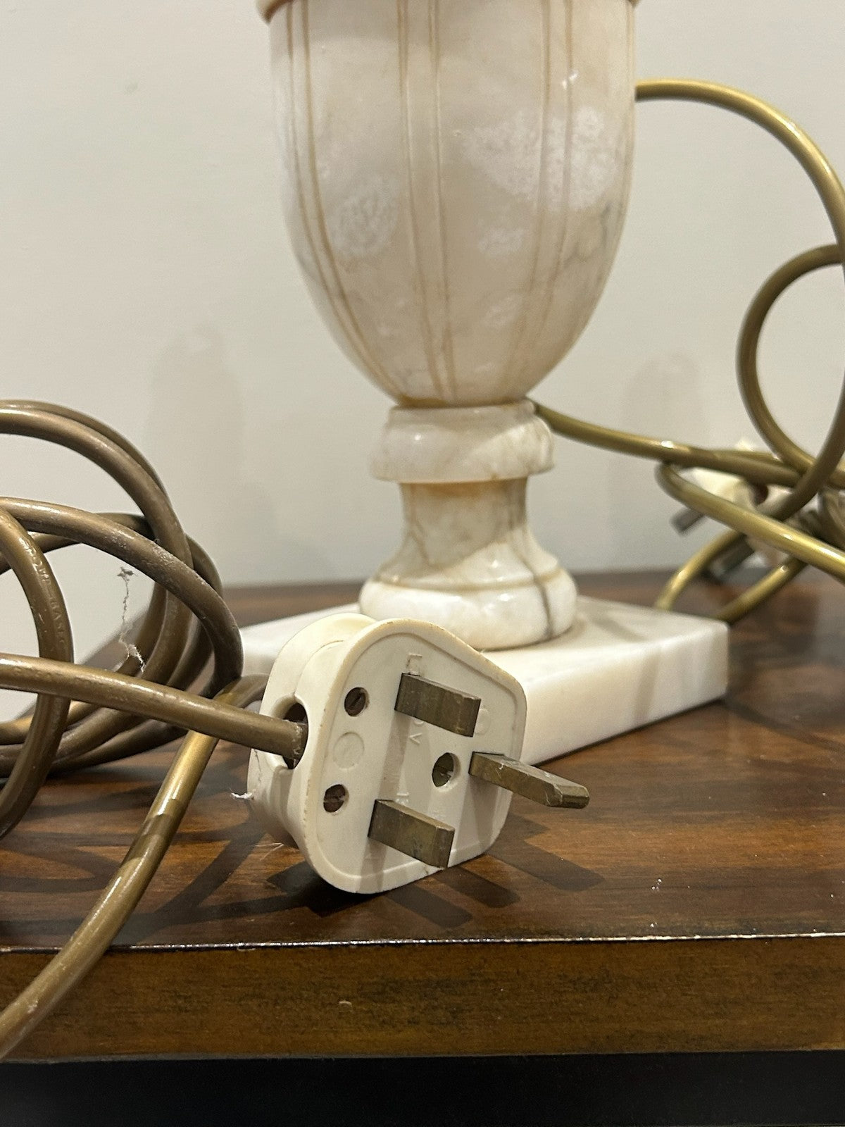 Pair Vintage Alabaster Urn Table Lamps Square Marble Bases8