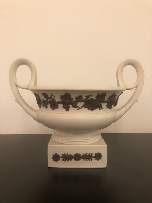 Wedgwood early 19th century crater vase