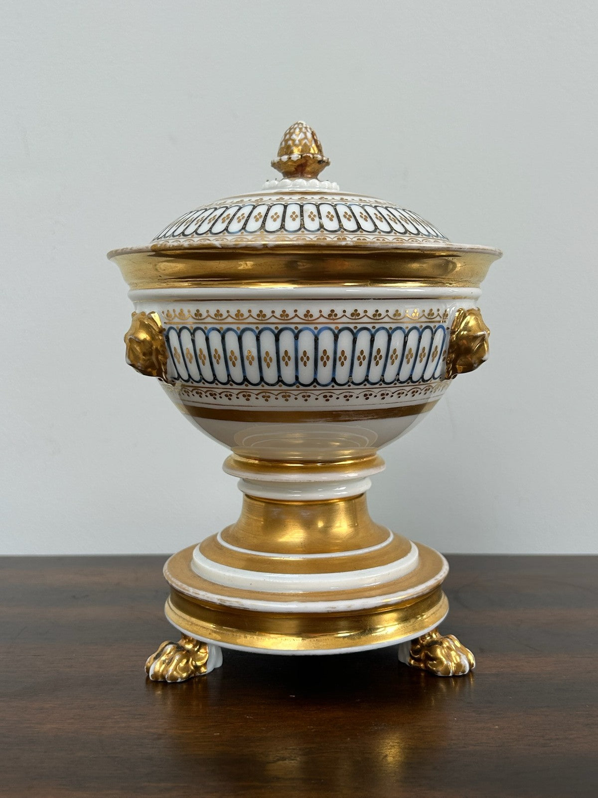 Antique Paris Porcelain Schoelcher Empire Covered Urn Lion Masks Paw Feet Gilt5