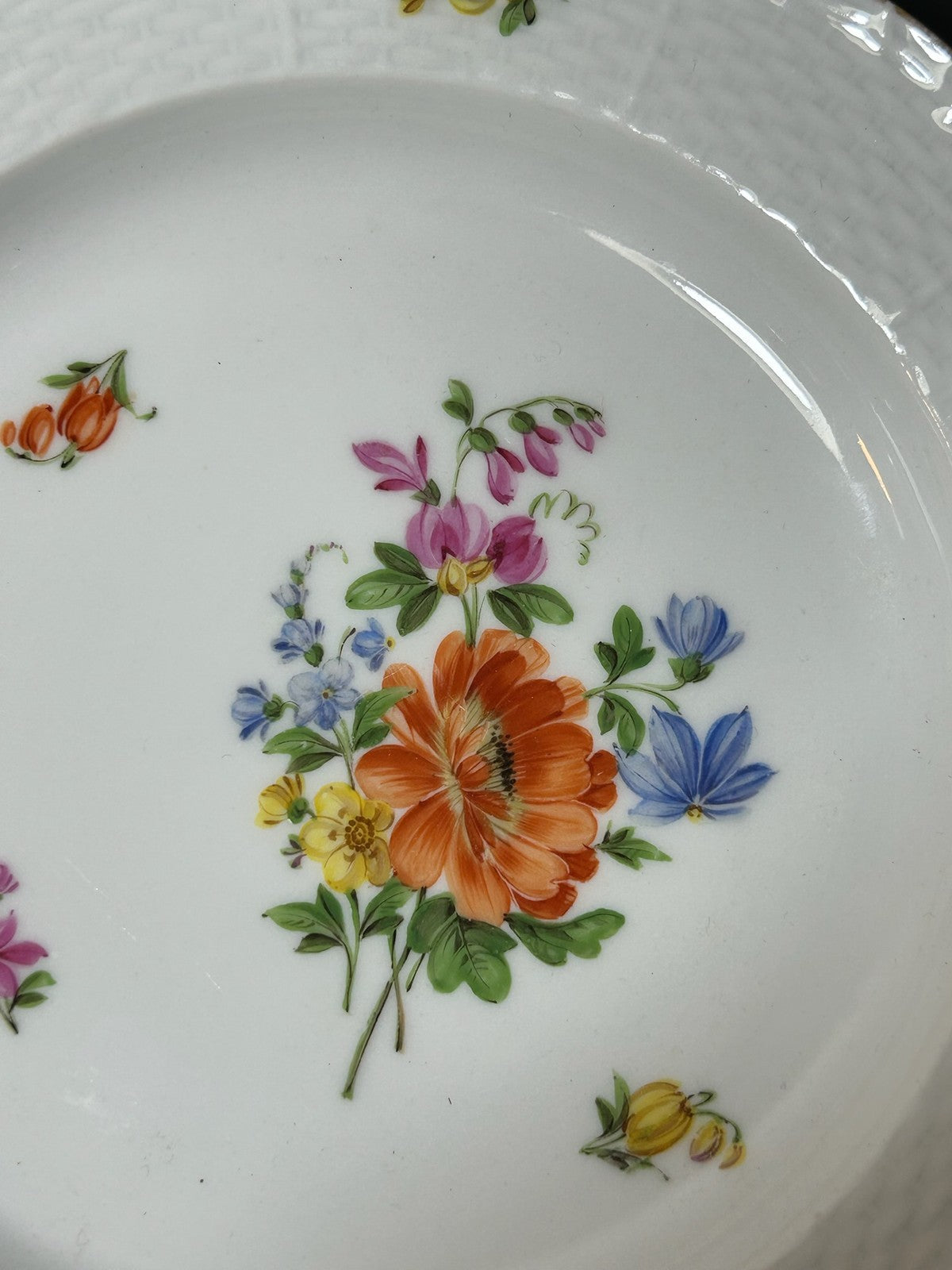 Antique Meissen Porcelain Plate Deutsche Blumen Basketweave Border 18cm2