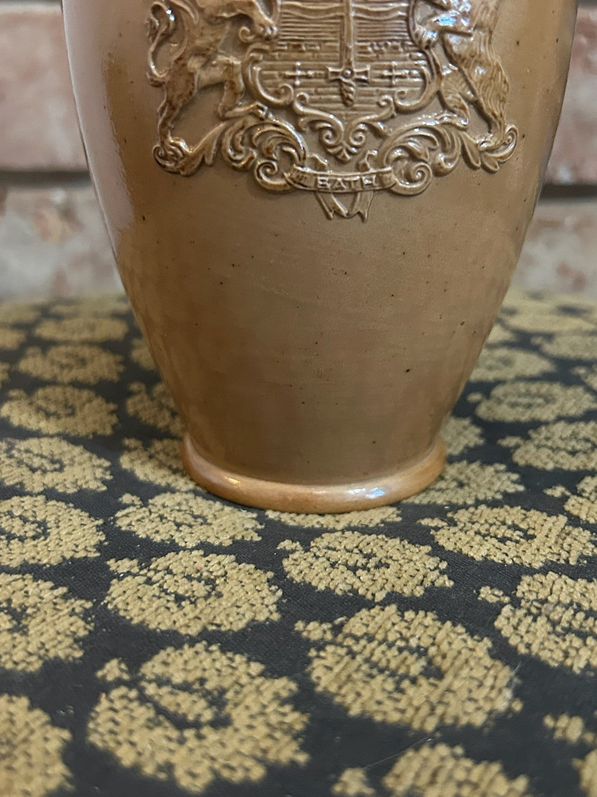 Royal Doulton Lambeth Salt Glaze Stoneware Jug Royal Arms Relief Two Tone3