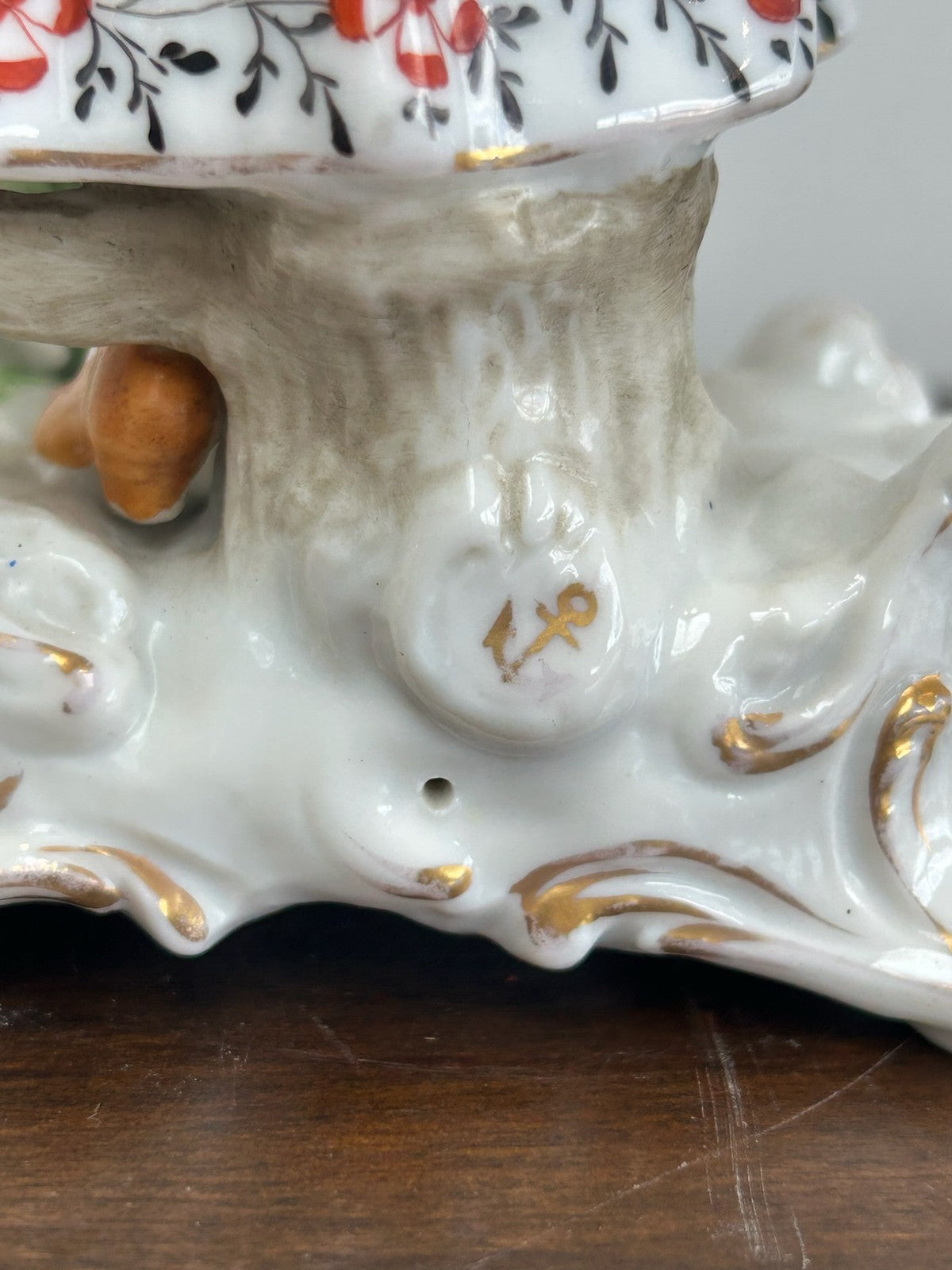 Antique Chelsea Style Porcelain Figurine Lady Flowers Gold Anchor Mark 22cm7