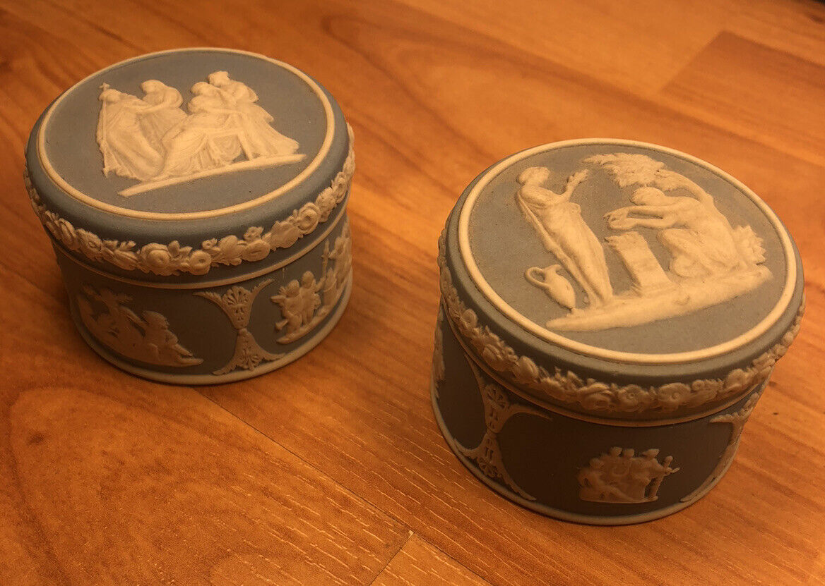 Pair light blue early wedgwood pill boxes - 19th century