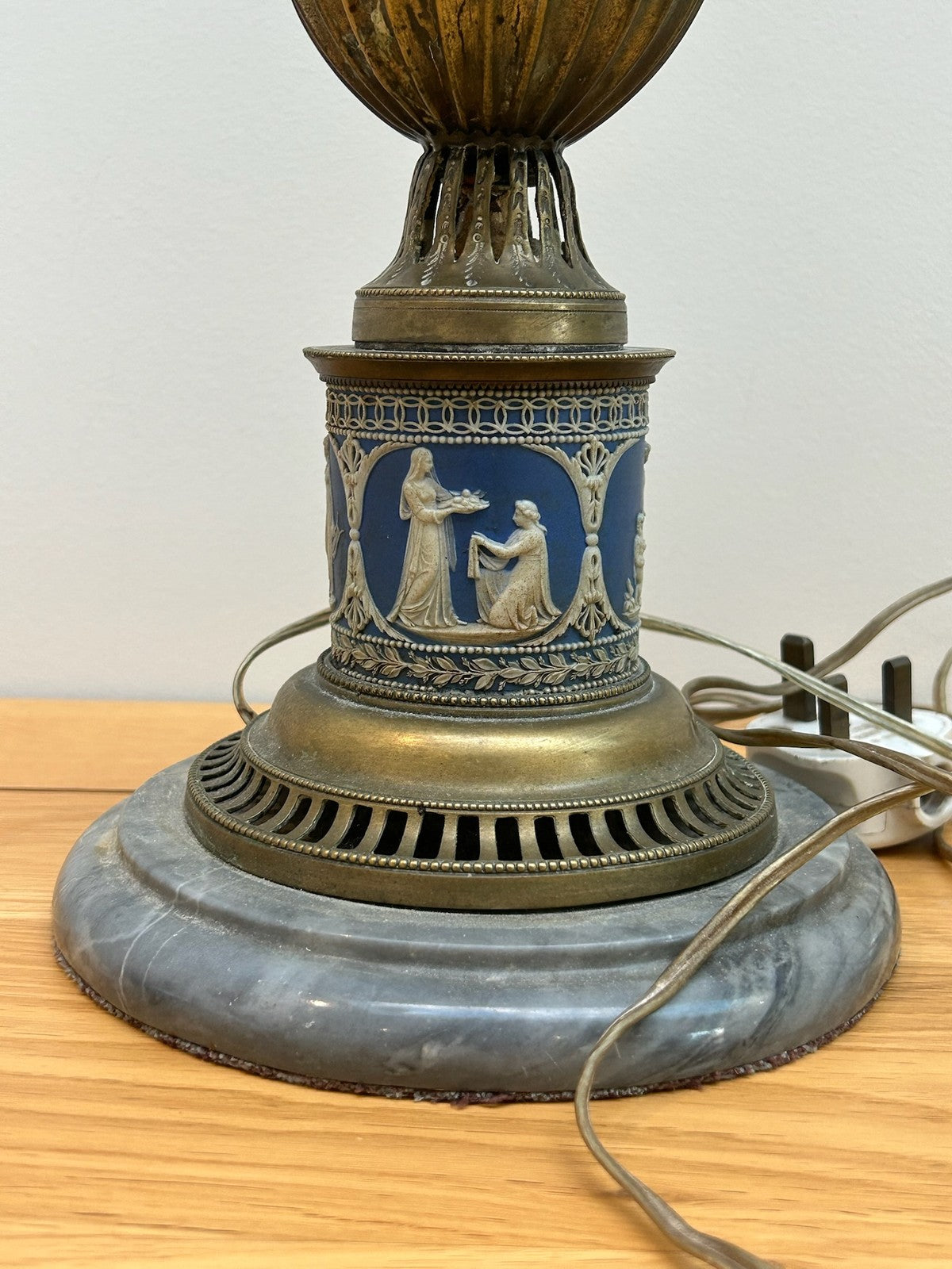 Antique Victorian Brass Urn Table Lamp Blue Jasperware Column Marble Base 36cm6