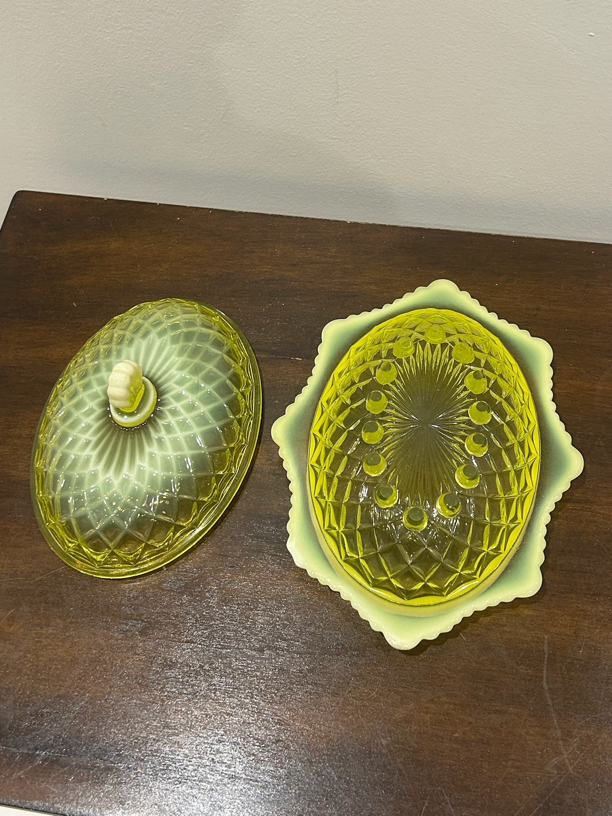 Davidson Primrose Pearline Uranium Glass Butter Cheese Dish Quilted Pillow Sham8