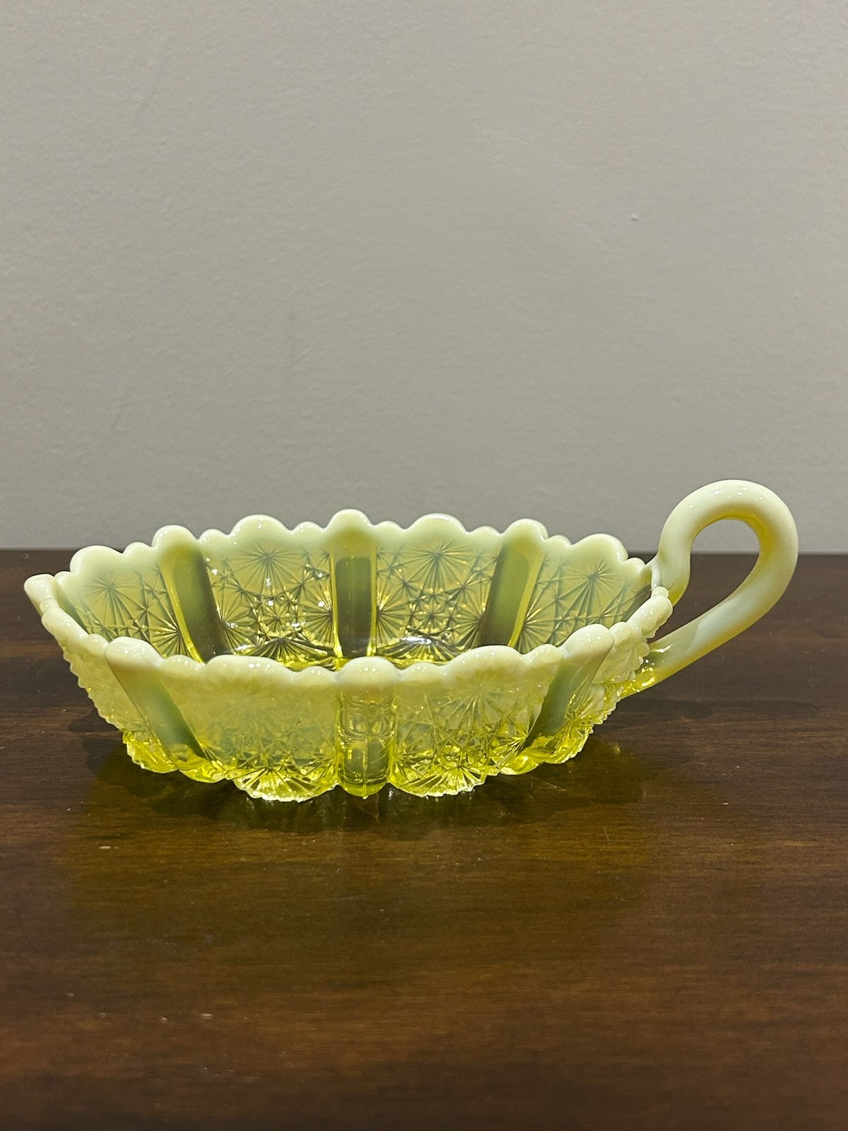 Davidson Primrose Pearline Uranium Glass Handled Dish Lady Chippendale c.18950
