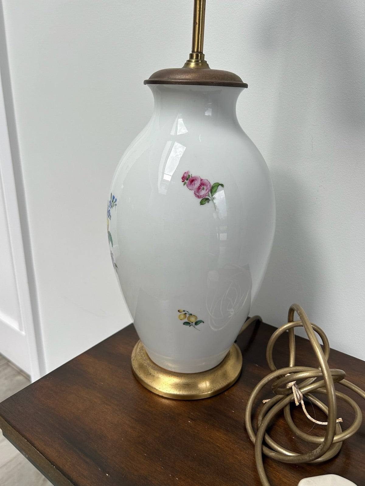 Augarten Vienna Porcelain Table Lamp Hand Painted Floral Bouquet Pattern 50342