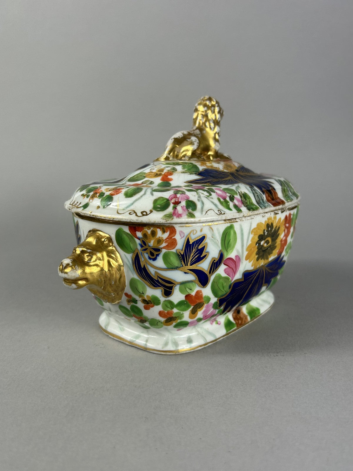 Early 19th Century English Imari Style Lion Finial Tureen