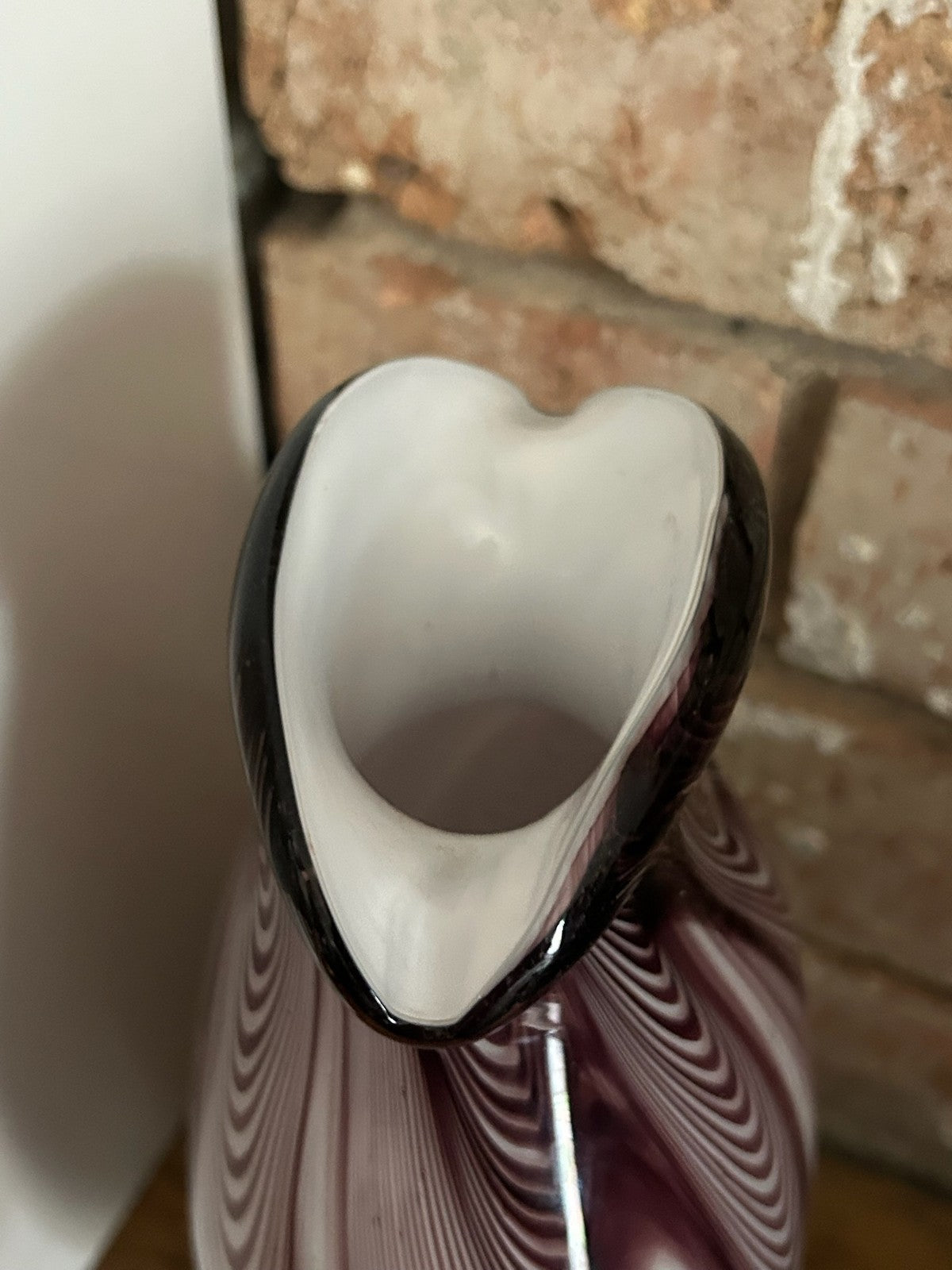 Vintage Murano Style Art Glass Vase Amethyst White Feather Pulled Design Ruffled8