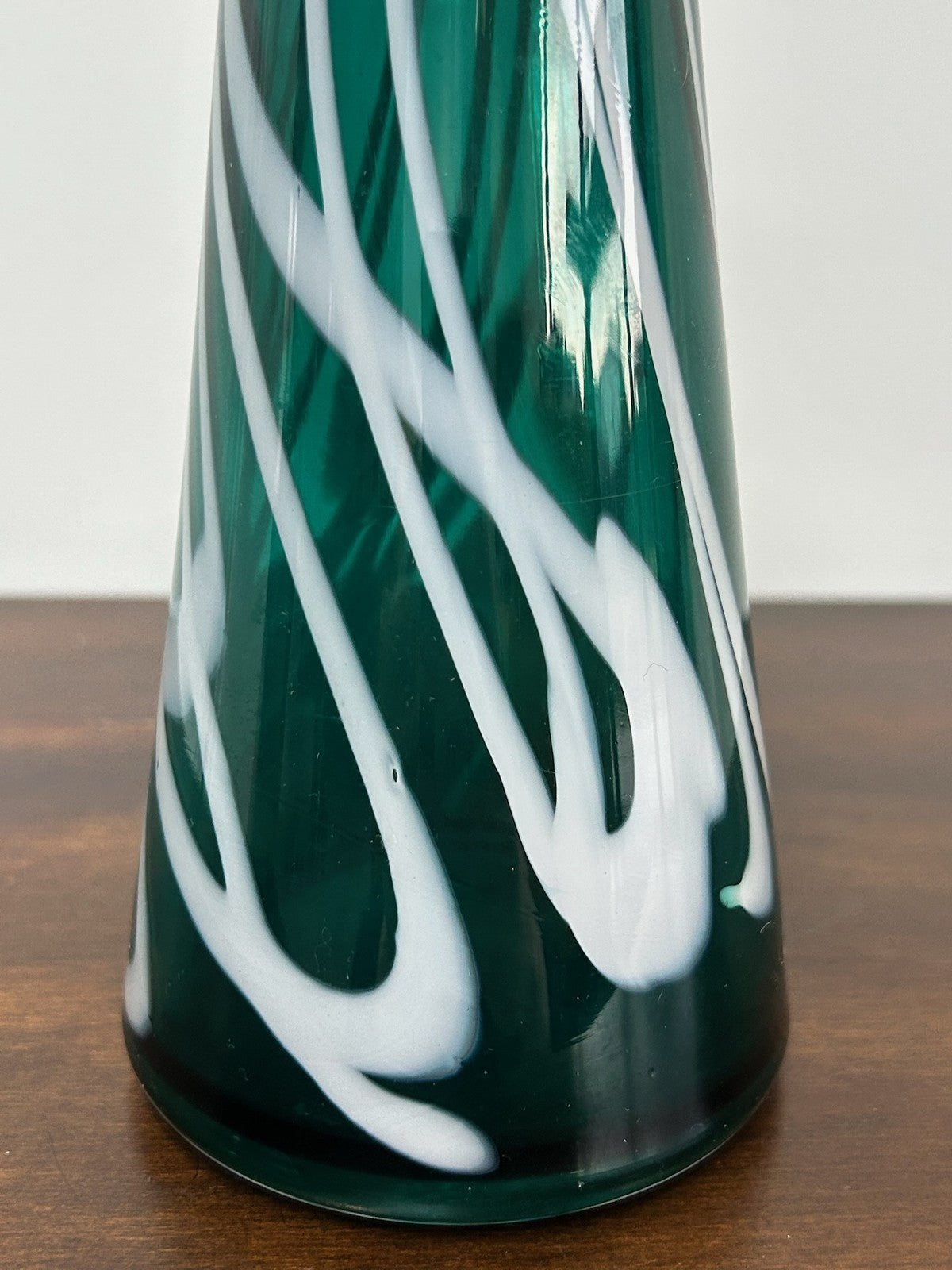 Vintage Murano Style Green White Swirl Art Glass Tall Vase 19cm Mid Century4