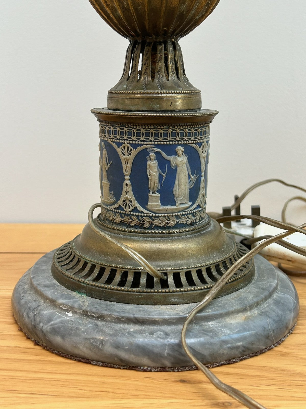 Antique Victorian Brass Urn Table Lamp Blue Jasperware Column Marble Base 36cm8