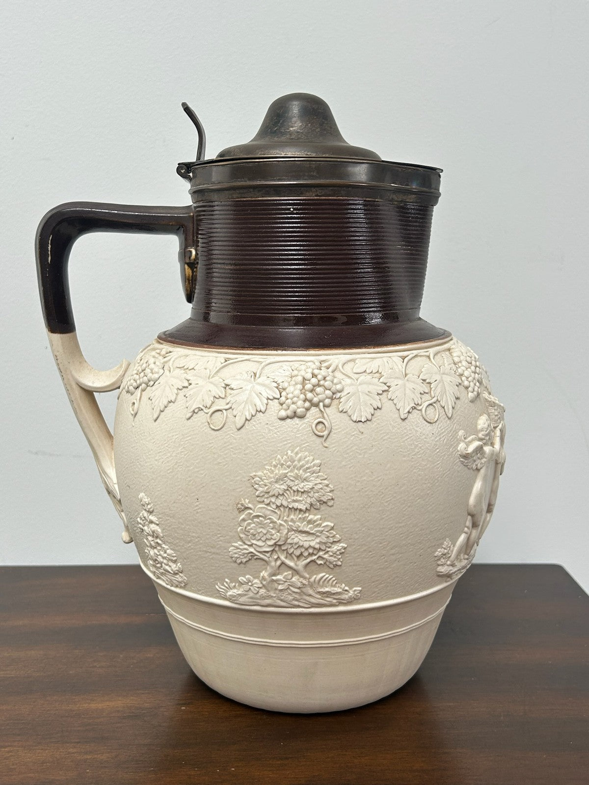 Large Turner Stoneware Silver Lidded Jug 28cm Sprigged Georgian c18003