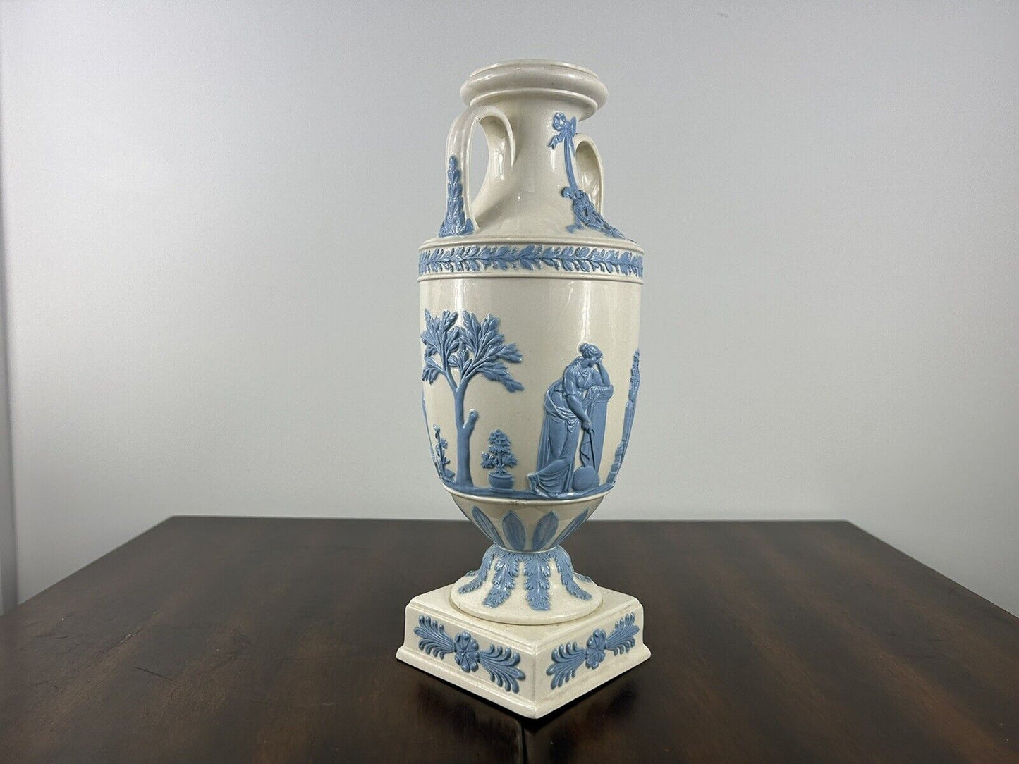 Wedgwood Queensware Trophy Vase Porcelain Wedgwood Urn