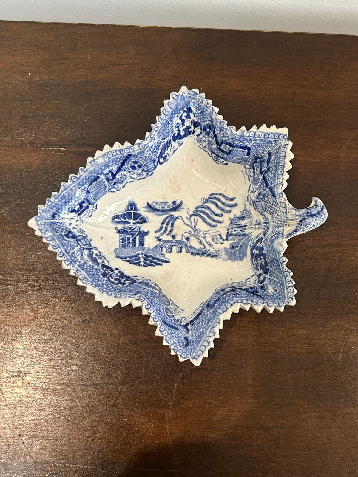 Antique 19th Century Blue White Willow Pattern Leaf Shaped Pickle Dish1