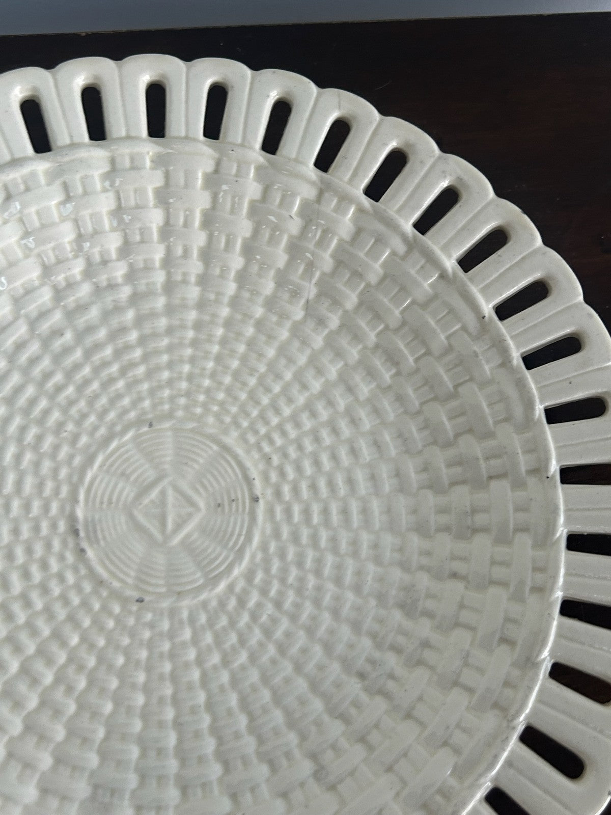 Waechtersbach Pierced Creamware Reticulated Plate 23cm (hairline)2