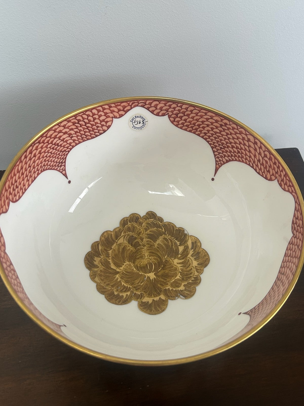 Wedgwood Bone China Bowl Red Scale Border Gilt Chrysanthemum Earl Buckman 24cm3