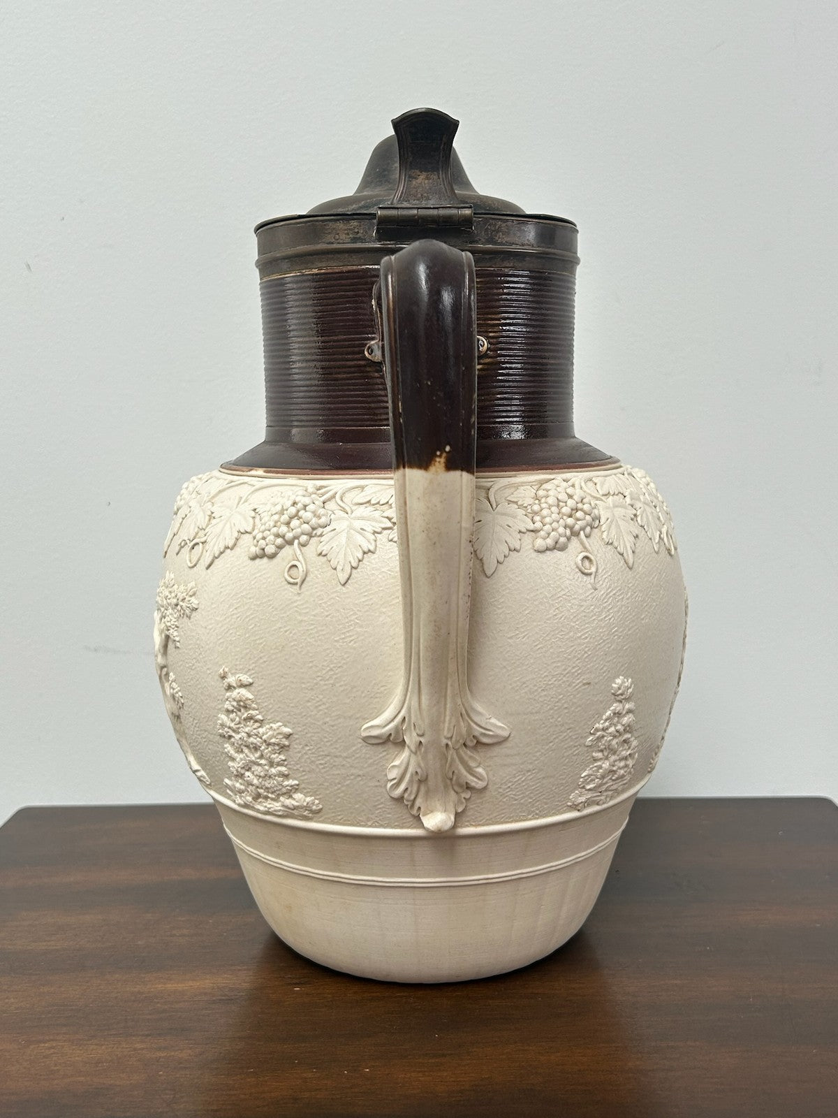 Large Turner Stoneware Silver Lidded Jug 28cm Sprigged Georgian c18004