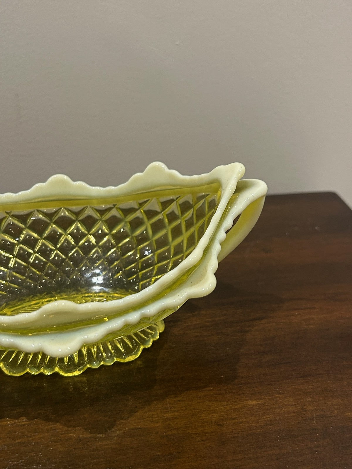 Davidson Primrose Pearline Uranium Glass Boat Bowl Lady Chippendale c.18952