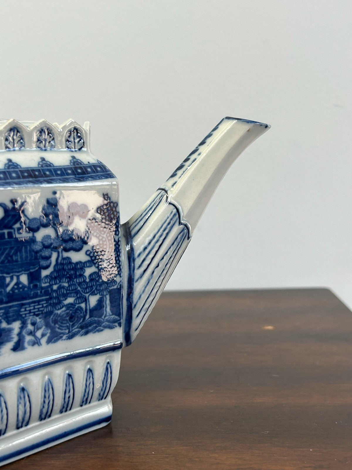 Antique Pearlware Blue White Chinoiserie Teapot Georgian c.18103