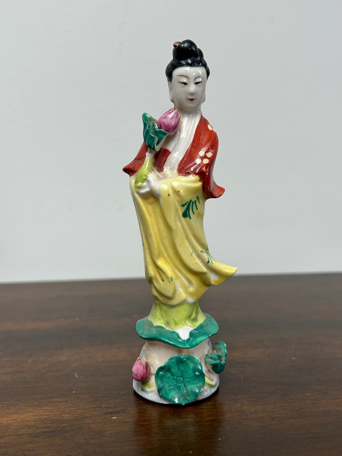 Chinese Famille Rose Porcelain Figure Guanyin Standing Lady Antique 14cm1