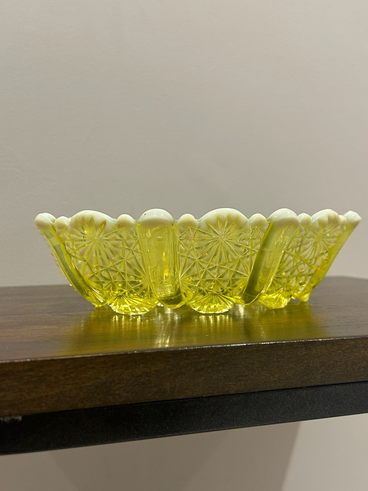Davidson Primrose Pearline Uranium Glass Oval Dish Lady Chippendale Rd 1765663