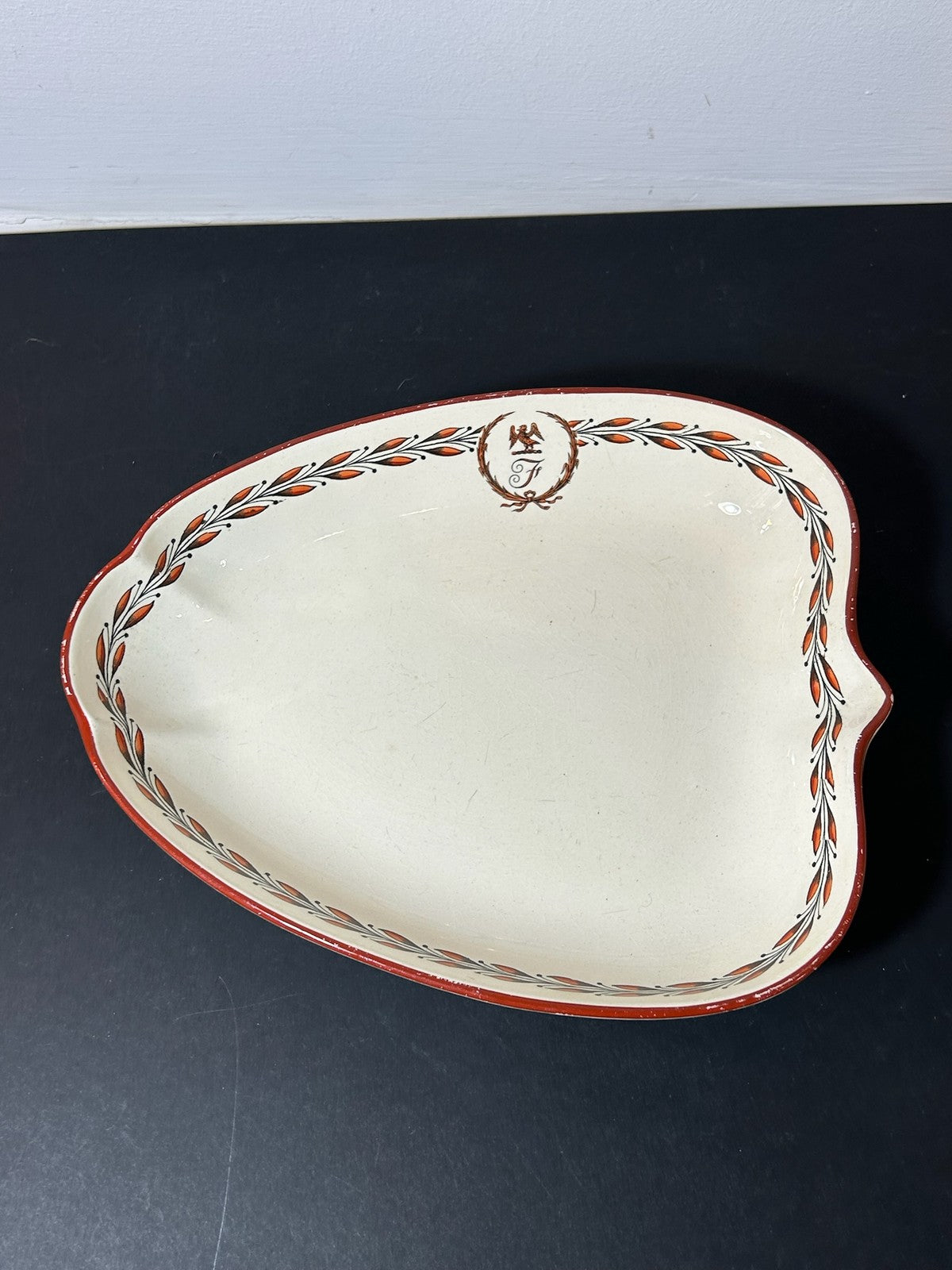 Antique Wedgwood Queens Ware Crested Heart Shaped Dessert Dish Mortlocks 18870