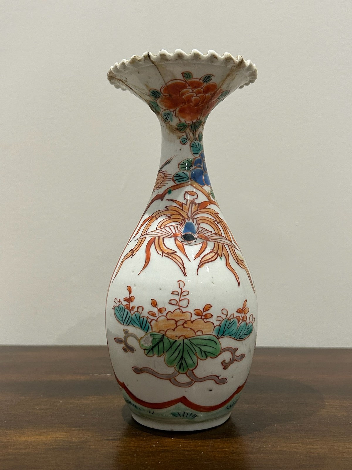 Japanese Meiji Imari Porcelain Bottle Vase Phoenix Crimped Rim1