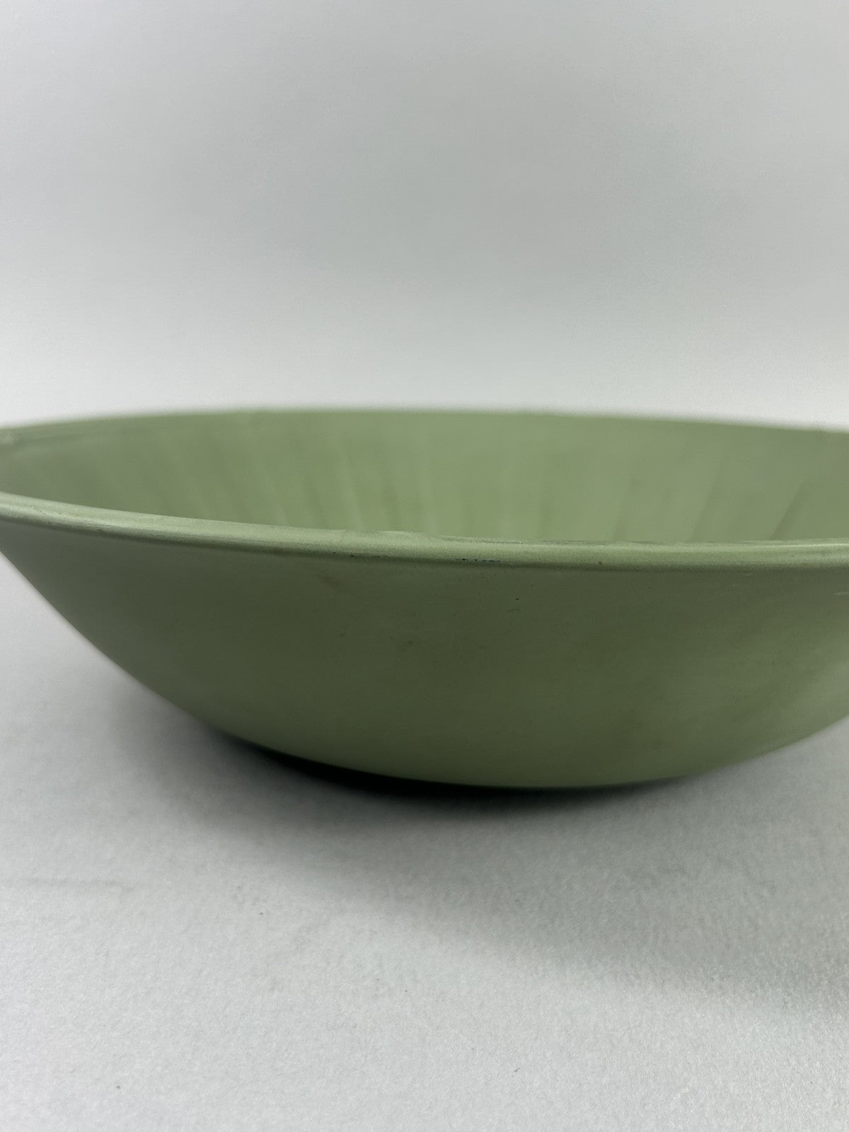 Large Green Wedgwood Jasperware Ivy Pattern Bowl 30cm